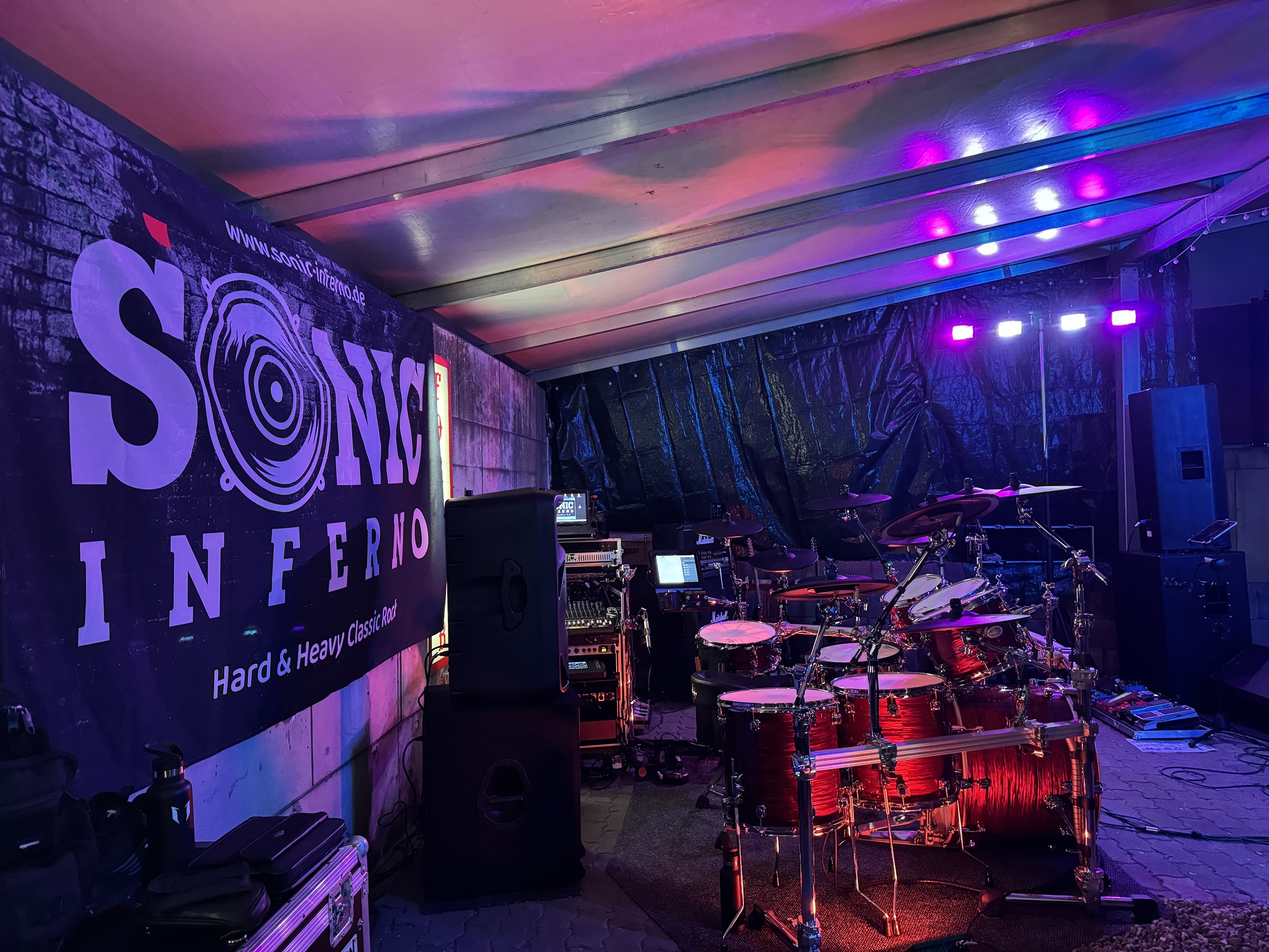 Sonic Inferno live